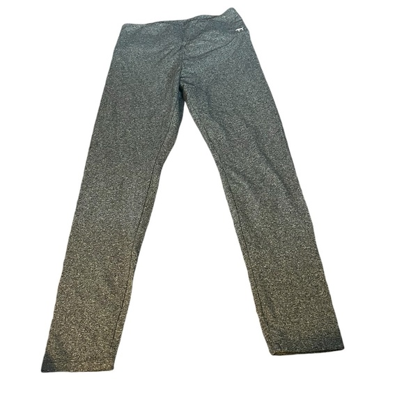 Victoria Secret YOGA Grey Leggings w/ pink dog logo size large! Scrunched back - Picture 1 of 4